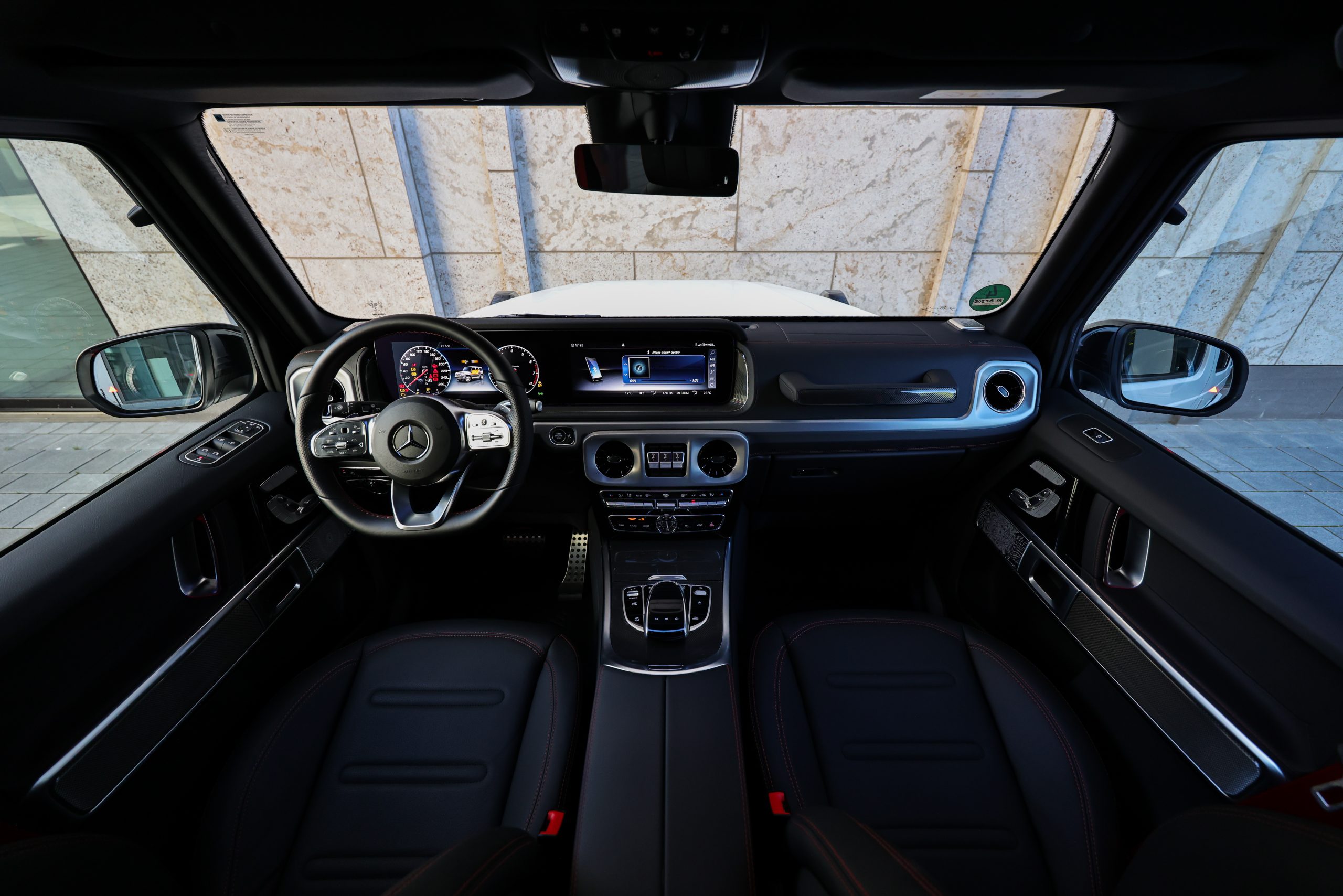 Mercedes-Benz G500 Professional