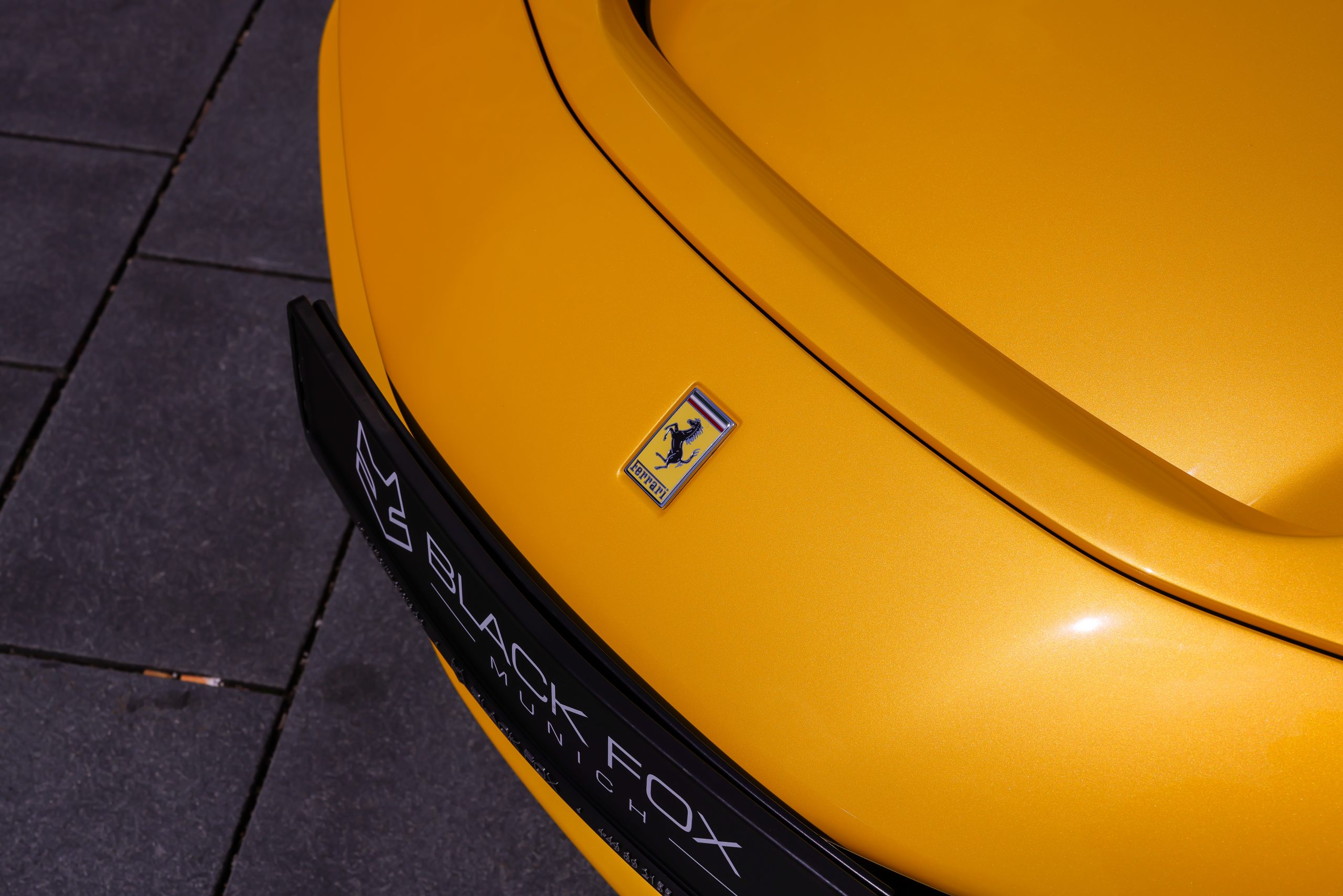 394A9437