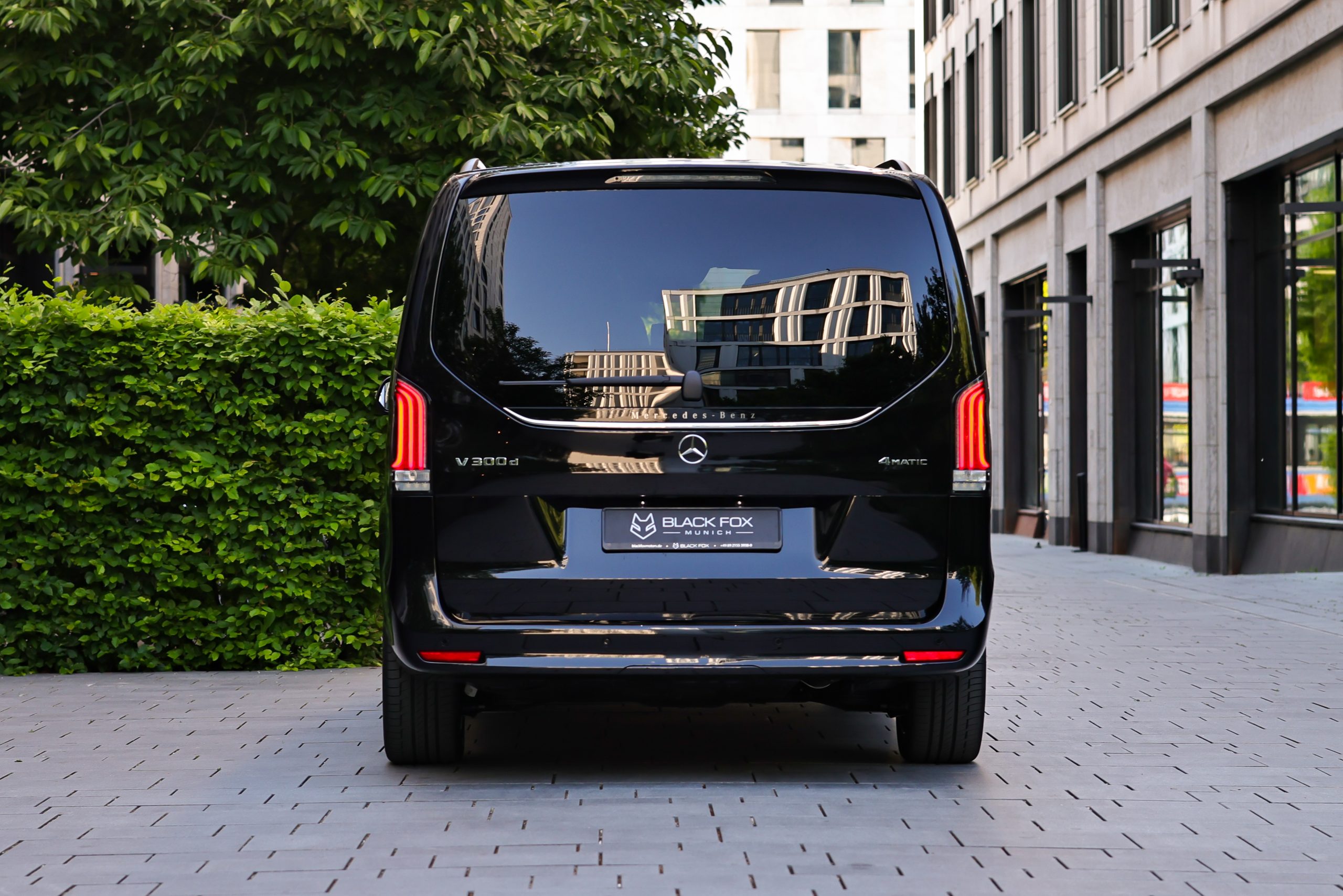 Mercedes-Benz V300