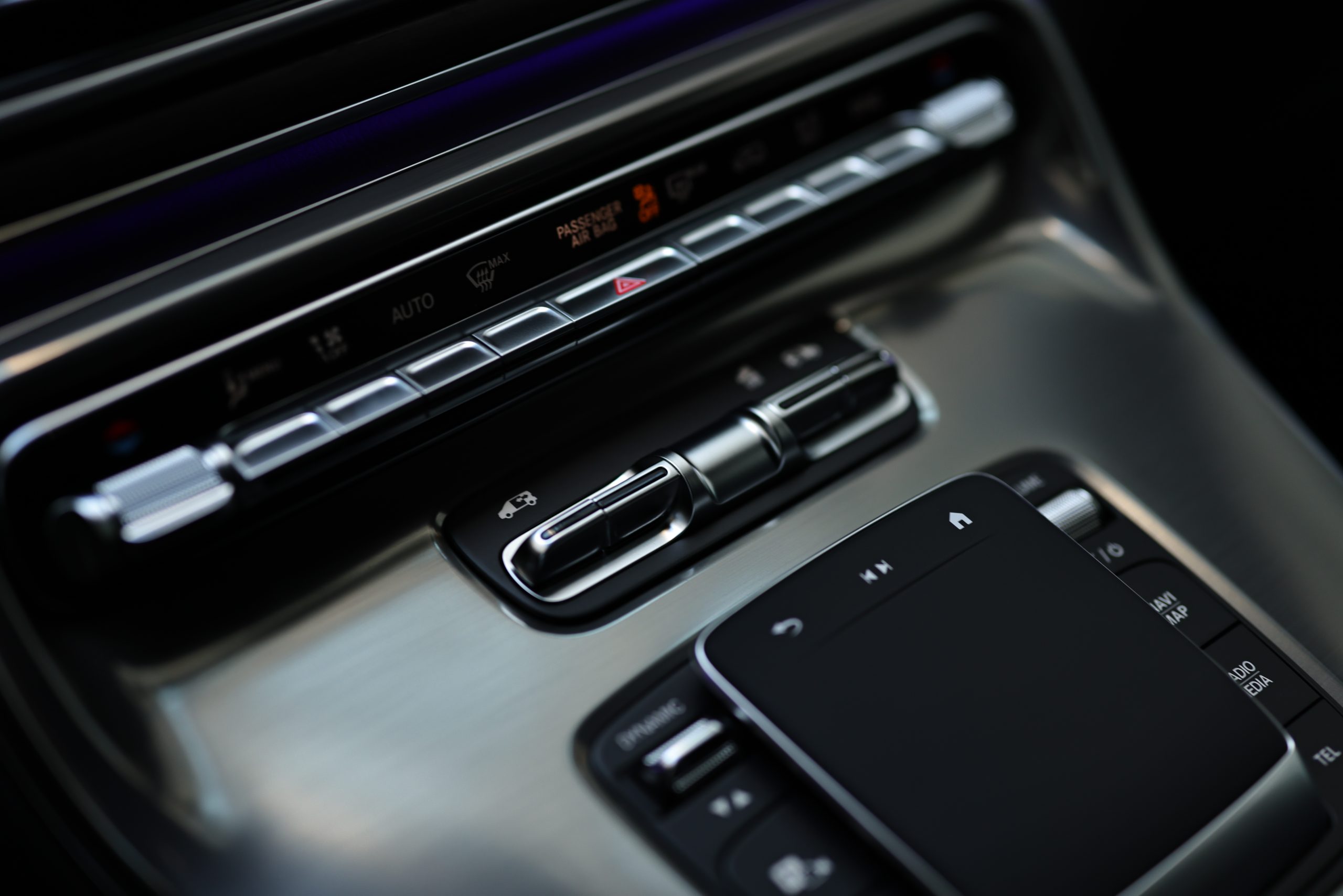 Mercedes-Benz V300