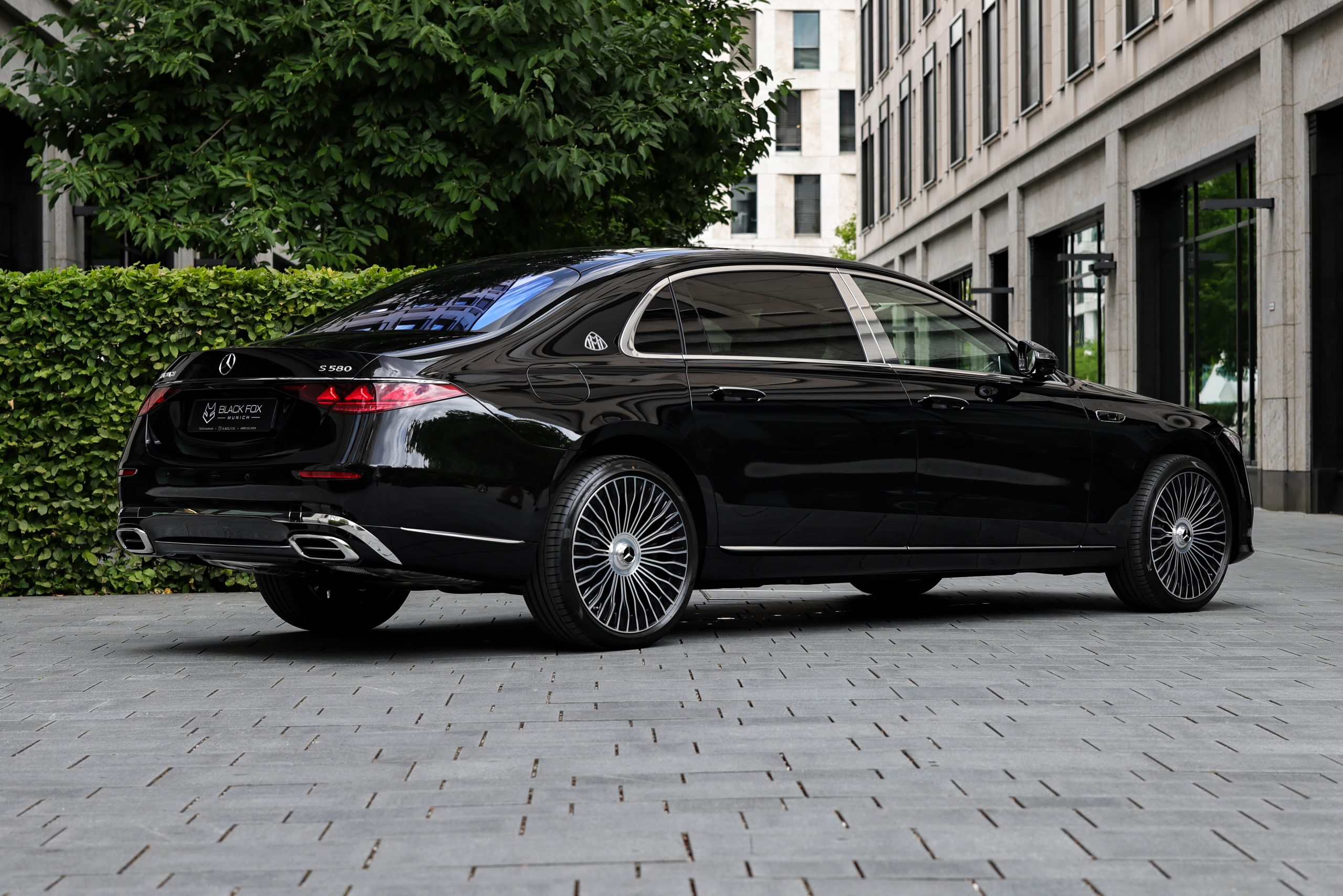 Mercedes-Benz S580